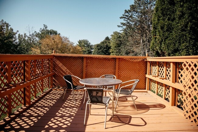 Photo - 506 Circle Dr