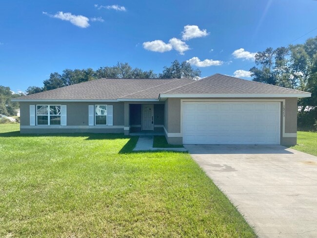Maintenance-Free 4 Bedroom Rental! - Maintenance-Free 4 Bedroom Rental!