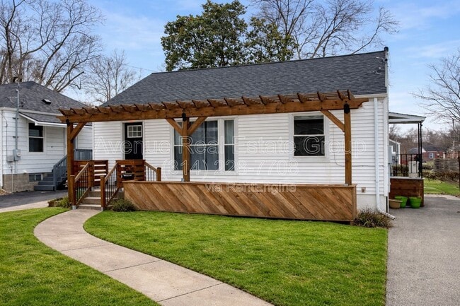 Building Photo - 9526 Big Bend Rd