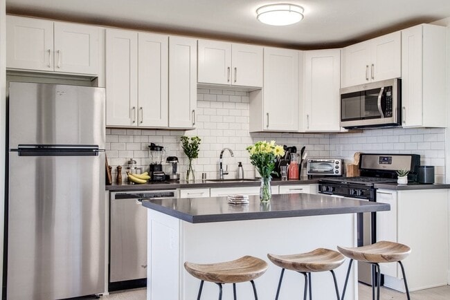 Photo - 873 32nd Street