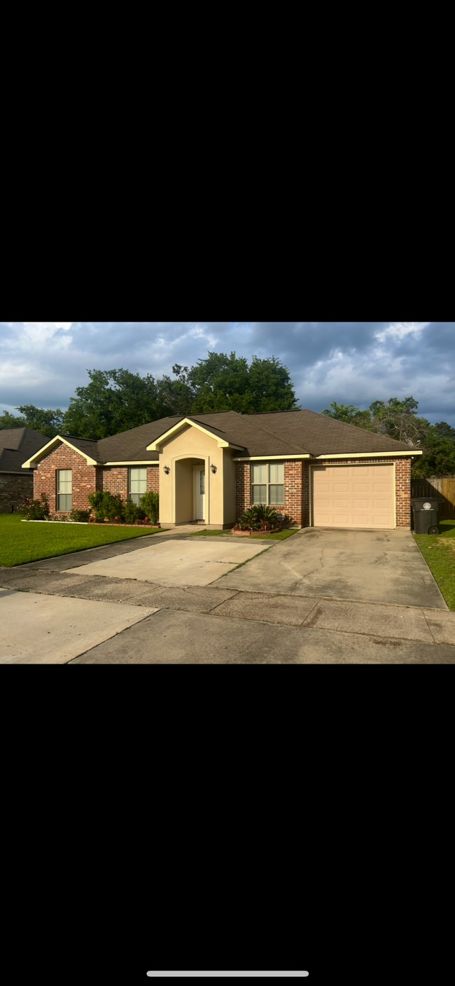 Photo - 5732 Benson Dr House
