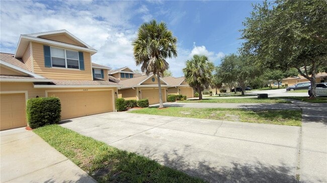 20404 Harvest Oak Ct