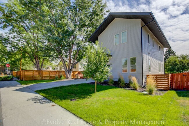 Photo - Evolve Real Estate: Stunning Smart Home in Vibrant West Denver! Available March 27th