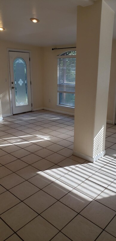 Photo - 1271 Jonas Dr