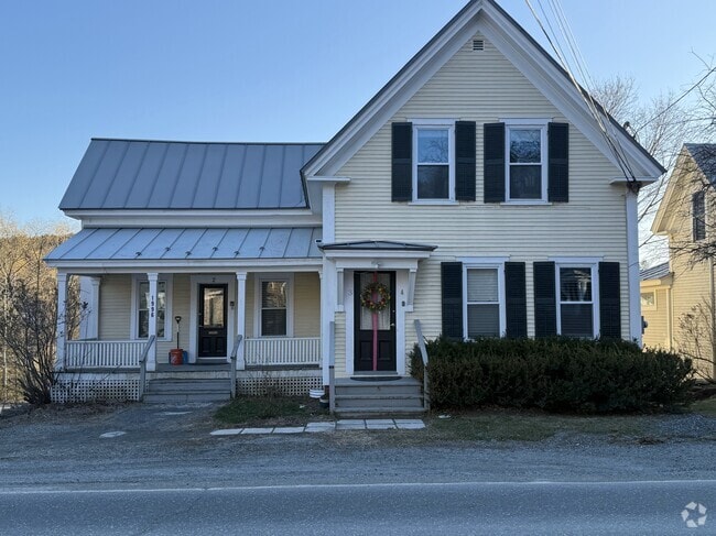 Building Photo - 1996 Quechee Main St Unit 3 Rental