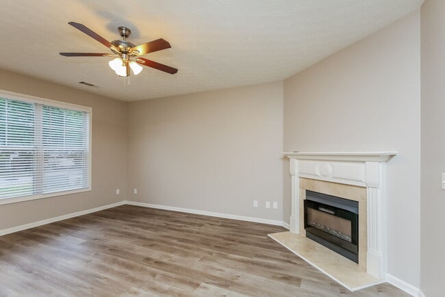 Photo - 422 Marsh Lake Rd SE