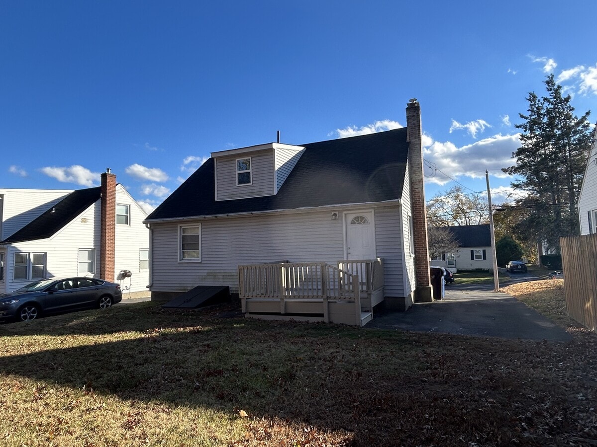 Photo - 237 Country Club Rd