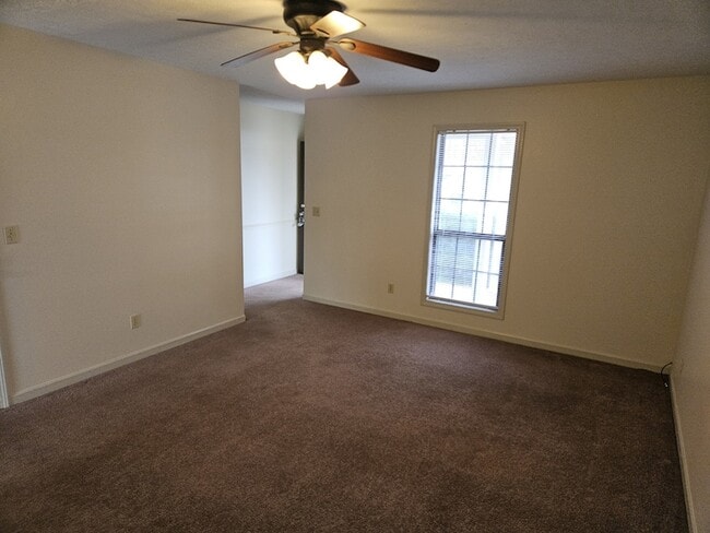 Photo - 101 Mead Ave Unidad 103