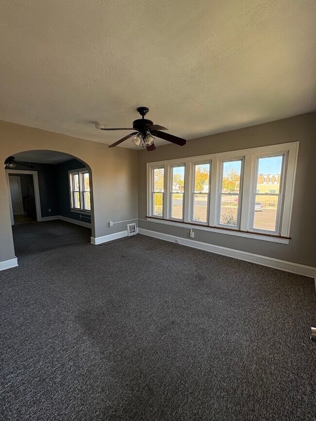 Photo - 1307 Market Ave N Unit 1307 Market Ave N - 4