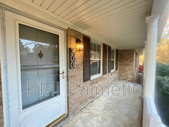 Photo - 300 Quincannon Rd