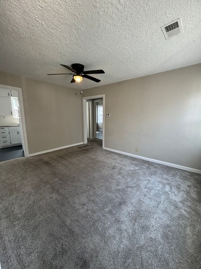 Photo - Charming 2 Bedroom 1 Bathroom Home located Northeast Wichita-Move In Ready