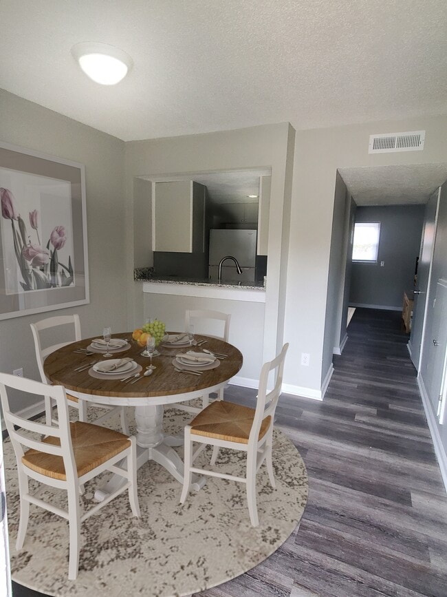 Caswell at Central Avenue - Caswell at Central Avenue Apartamentos