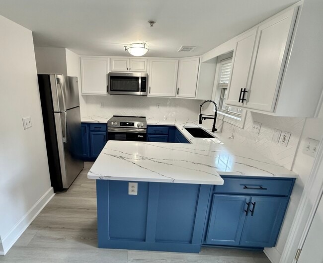 Photo - 28 Villa Ct SE