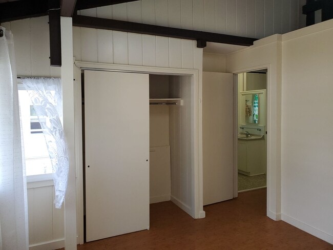 Photo - Spacious 2-bedroom, 1-bathroom unit with 1 covered parking stall!