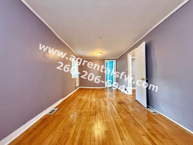 Photo - 2122 Olladale Dr