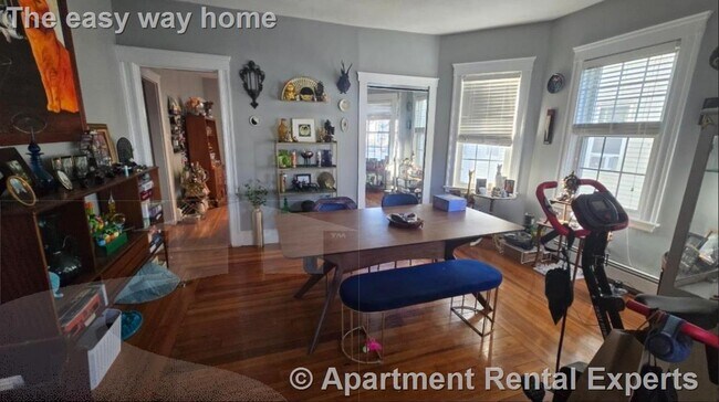 Photo - 835 Fellsway