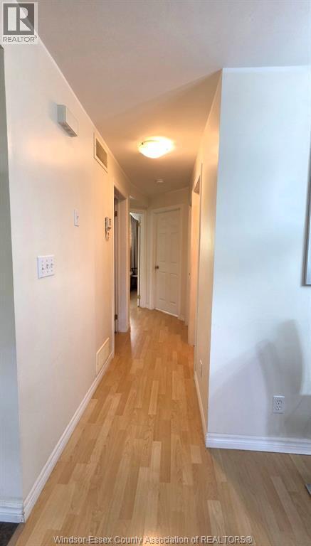 Photo - 1792 Northway Ave