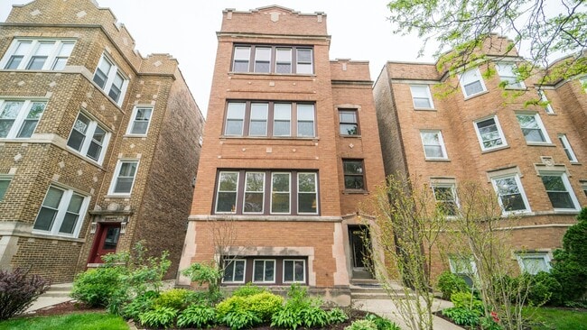 Photo - 4907 N Washtenaw Ave Unit 1