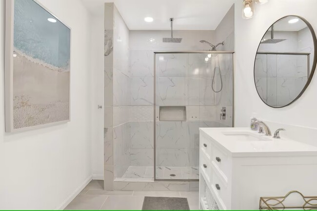 Photo - 5 Mindoro Cir