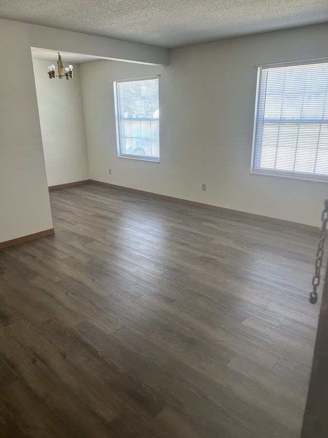 Photo - 100 Daleview Dr