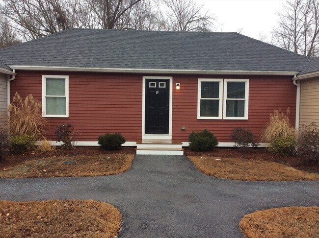 Photo - 142 Parker St