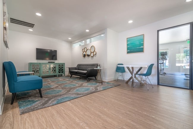 Laurel Heights Apartments