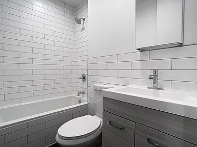 Photo - 231A Madison St