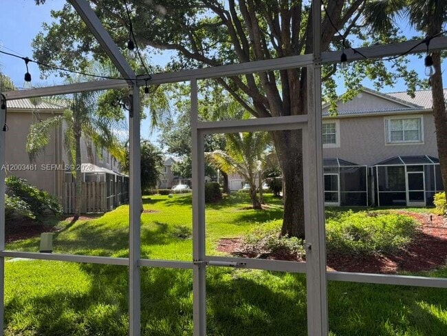 Photo - 1943 Madeira Dr