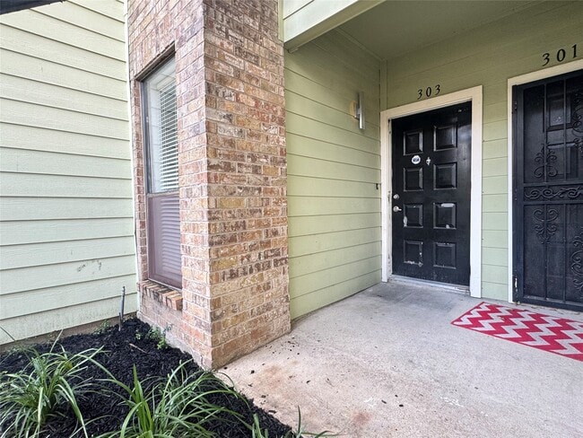 Photo - 6602 Harbor Town Dr Unit 303