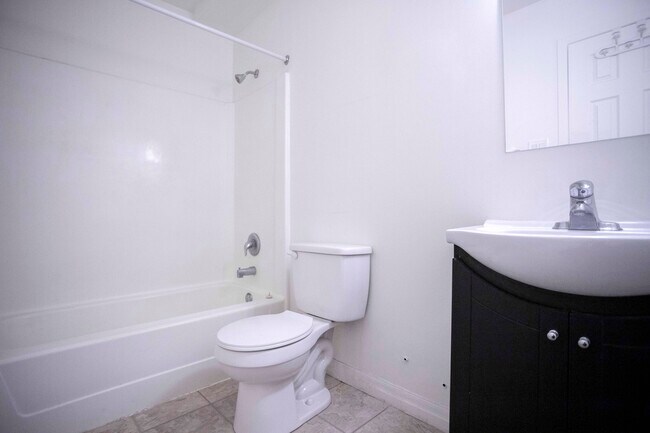 Photo - 27 Bridge St