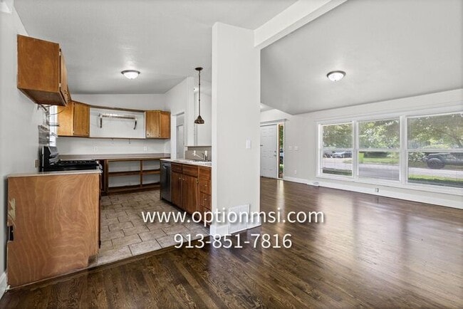 Photo - Cimarron Beauty- TRUE 4 bedroom, 2 bath, 1 car garage
