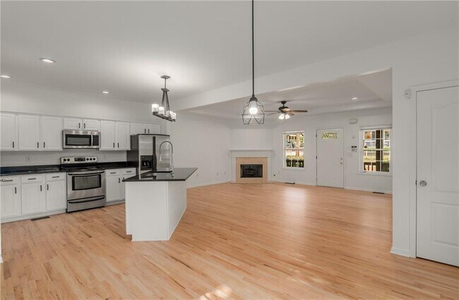 Photo - 119 Haygood Ave SE