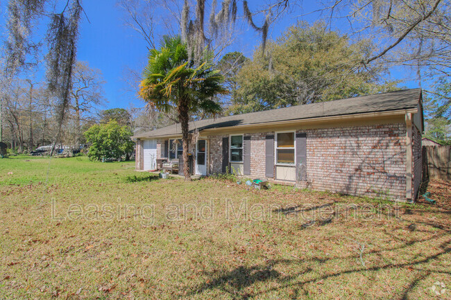 Building Photo - 1996 Dogwood Rd Rental