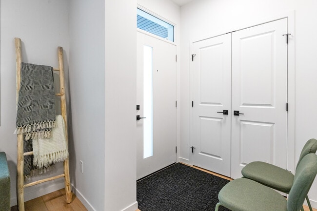 Photo - 11919-11955 55 St NW Unit MAIN 2