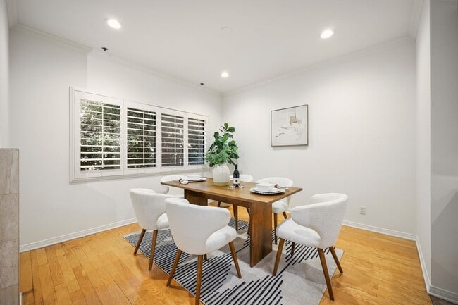 Photo - 11737 Darlington Ave Unit 104