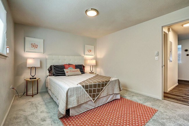 Photo - Bridgeview Flats