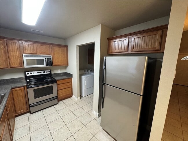 Photo - 904 S Wood Ave