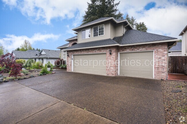 Building Photo - Beautiful Spacious Home in Tigard