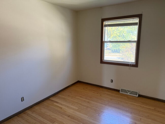 Photo - 9309 W Morgan Ave