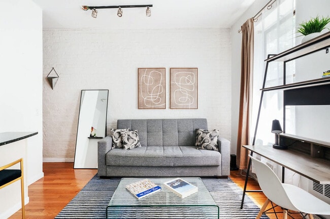 Photo - 240 E 26th St Unit FL2-ID1021846P