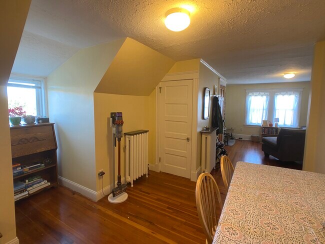 Photo - 8 Mendelssohn St Unit 3