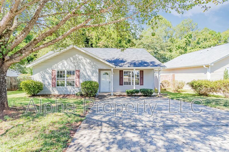 Photo - 20 Fairhope Ln