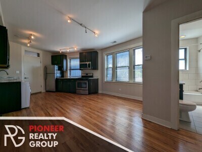 2235 W Wilson Ave Unit 2