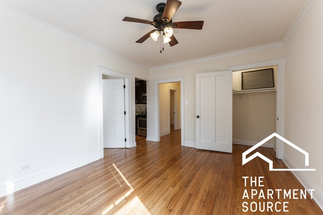Photo - 4725 N Leavitt St Unit 1