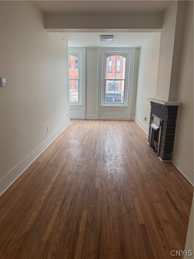 Photo - 109 Main St
