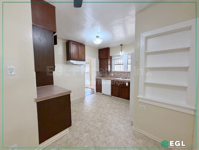 Photo - 4861 W 23rd St