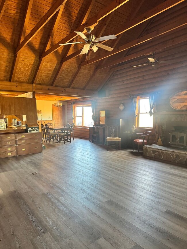 Photo - Log Cabin in Oconee on a 1.357 acre neighborhood wooded lot!