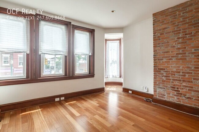 Photo - 2739 W Girard Ave Unit 2F