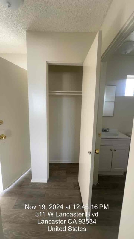 Photo - 333 W Lancaster Blvd Unidad 123