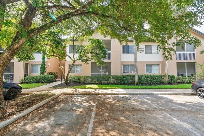 Photo - 9899 Westview Dr Unit 516